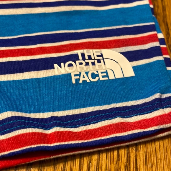 The North Face 2pc Cotton Summer Short Set - Picture 4 of 13